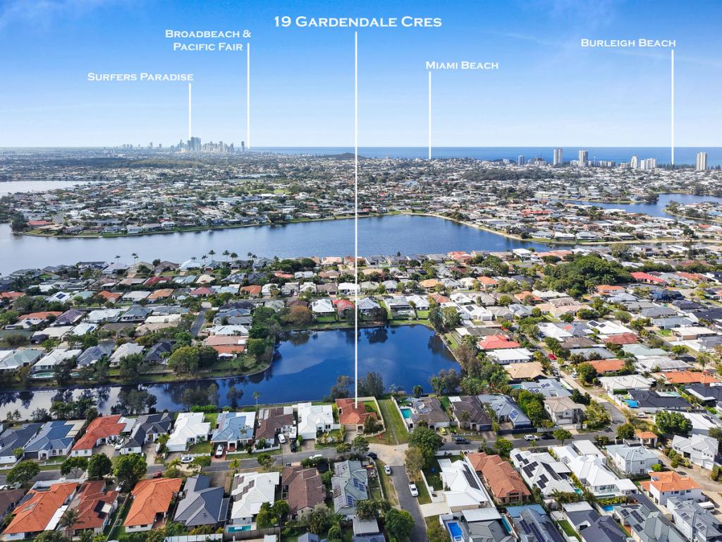 19 Gardendale Cres, Burleigh Waters, QLD 4220