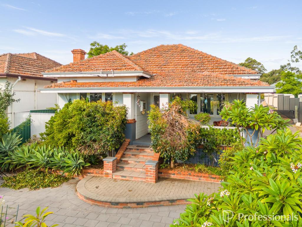 17 Stuart St, Greenmount, WA 6056