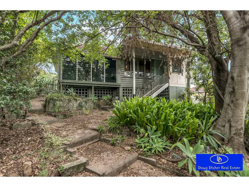 22 Newcomen St, Indooroopilly, QLD 4068