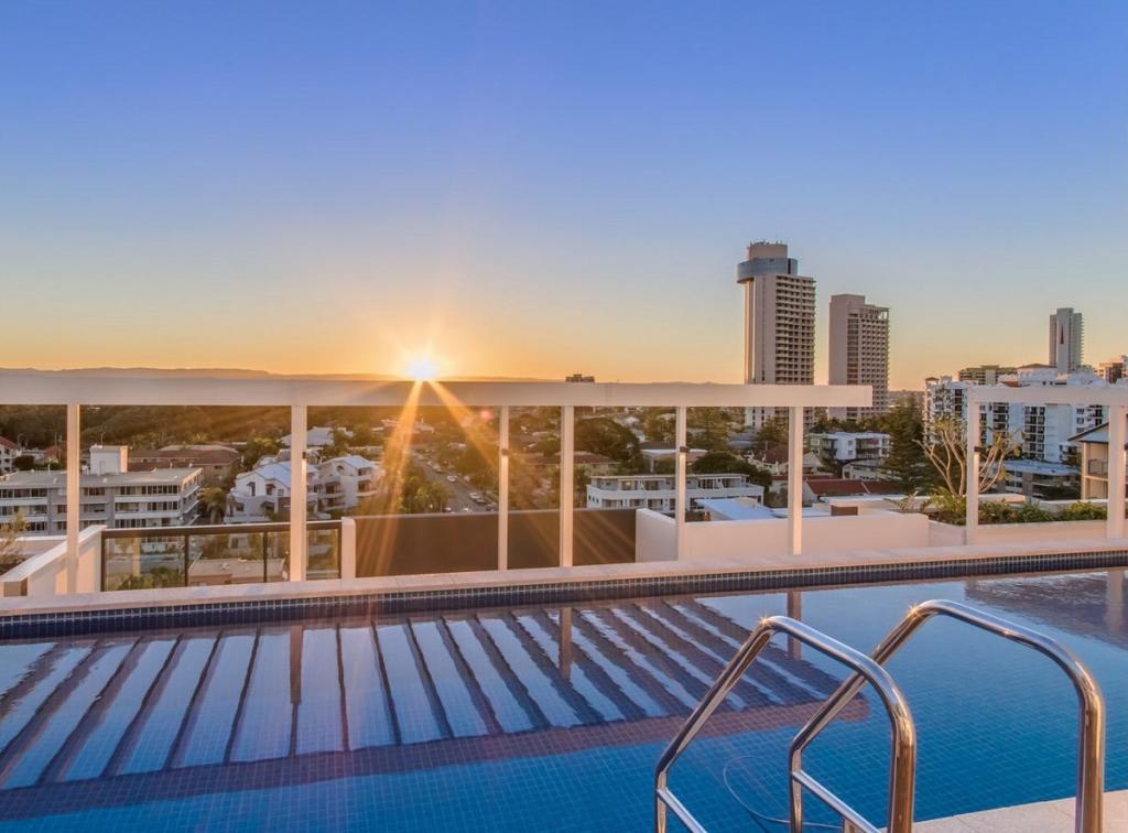 305/95 Old Burleigh Rd, Broadbeach, QLD 4218