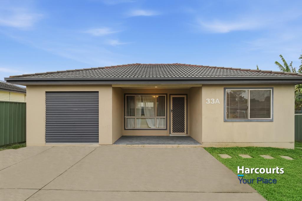 33 & 33a Feramin Ave, Whalan, NSW 2770
