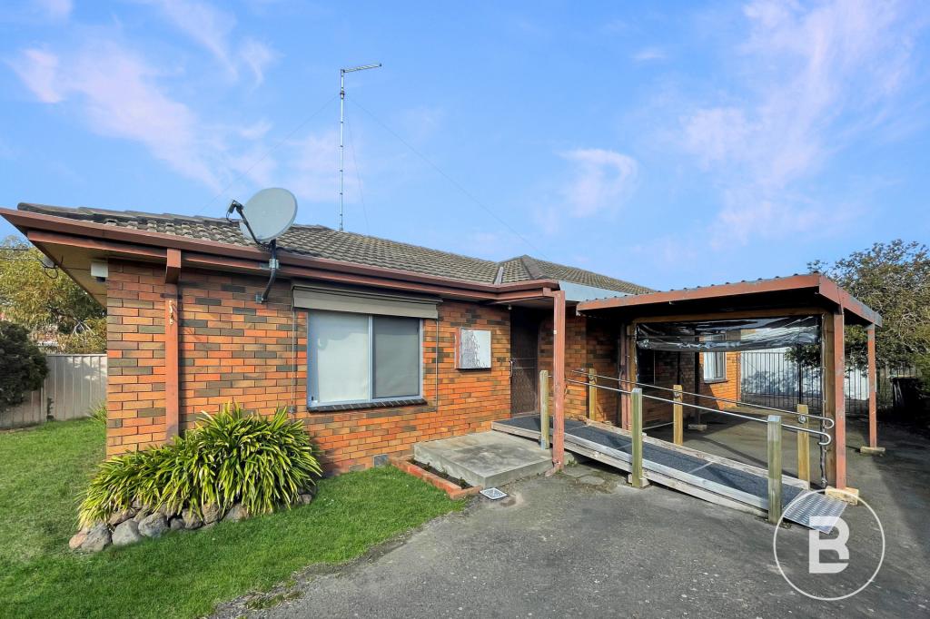 1 Clover St, Wendouree, VIC 3355