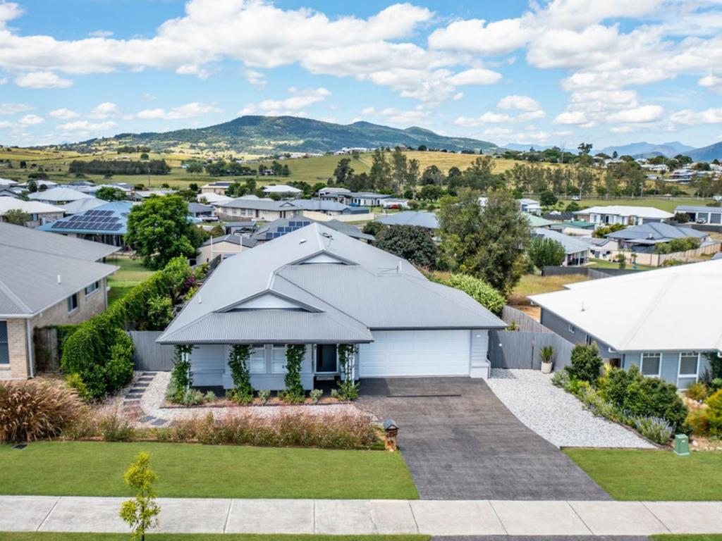 14 Wheatfield St, Kalbar, QLD 4309