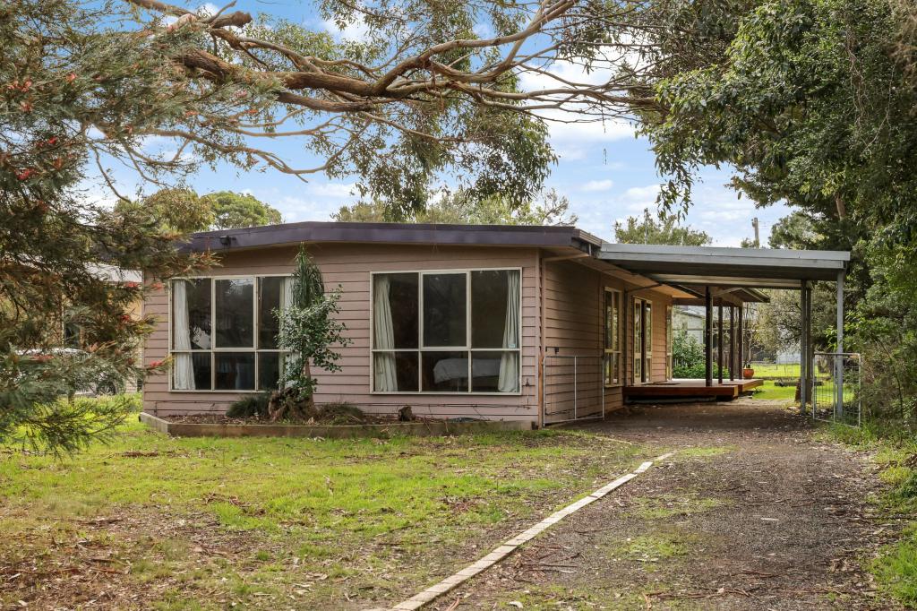 6 Ti Tree Dr, Cowes, VIC 3922