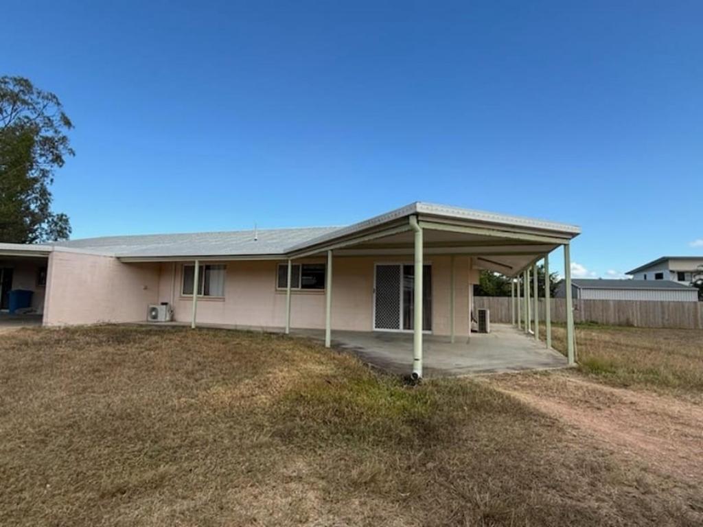 3b/190 Herveys Range Rd, Condon, QLD 4815