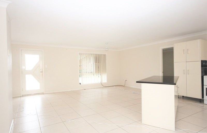 2/2 Alison Rd, Carrara, QLD 4211