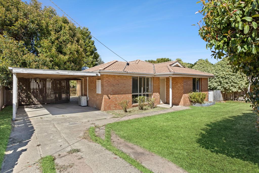 38 Honeysuckle Lane, Woodend, VIC 3442