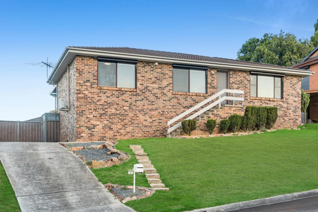 4 Peridot Cl, Eagle Vale, NSW 2558
