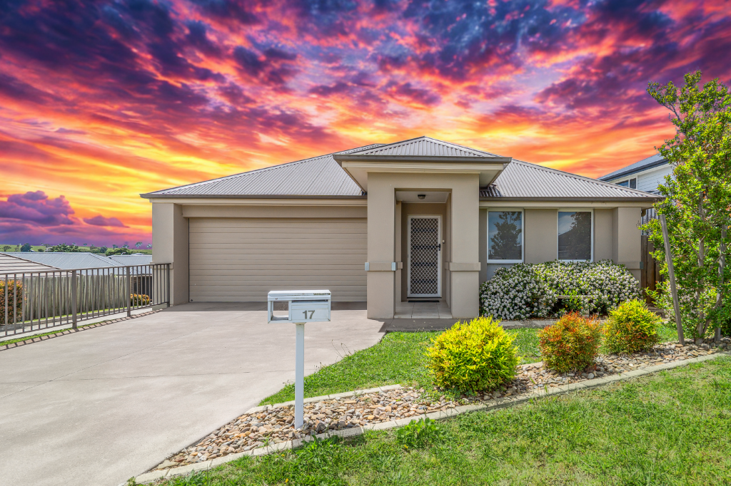 17 LOVET ST, GOULBURN, NSW 2580