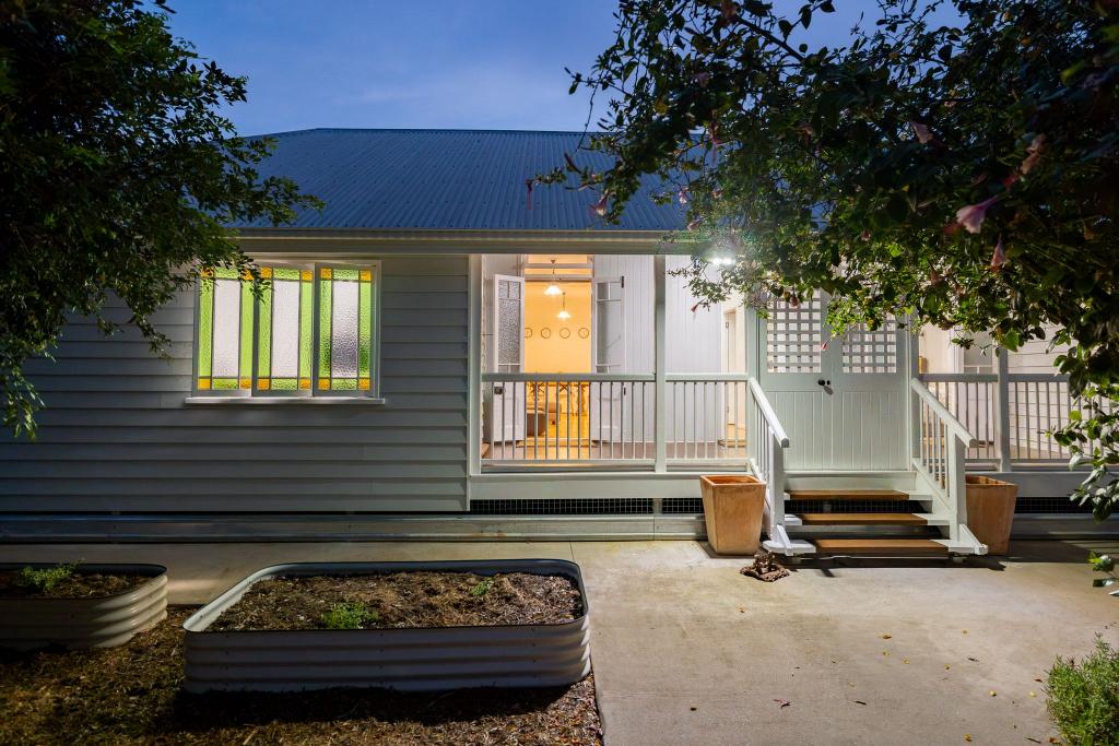 81-83 Acacia St, Barcaldine, QLD 4725