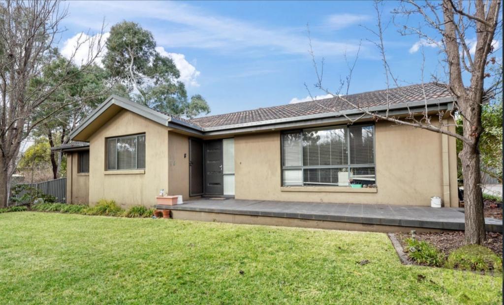 8 Moule Pl, Wanniassa, ACT 2903