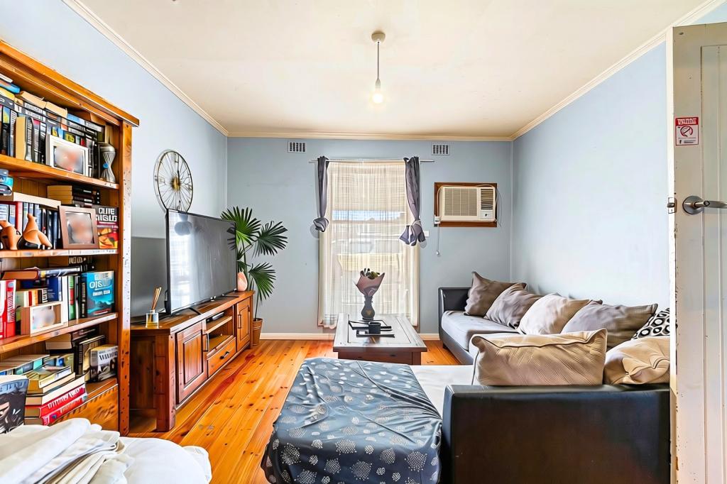 49 HEAD ST, WHYALLA STUART, SA 5608