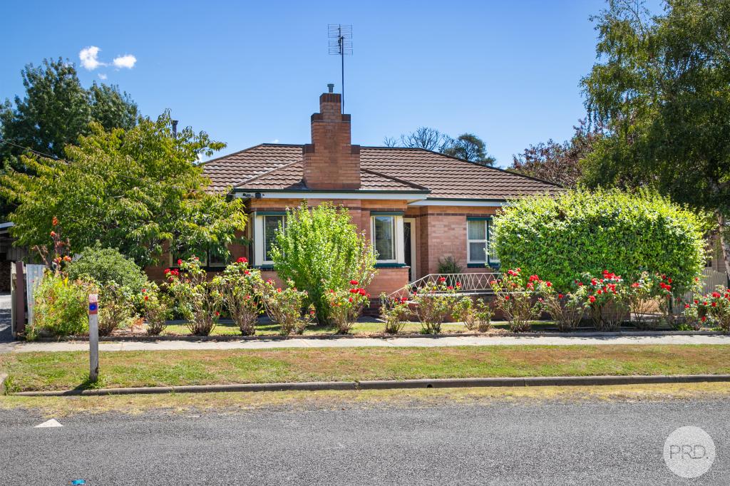 55 Cambridge St, Creswick, VIC 3363