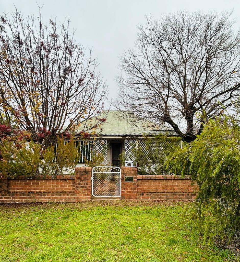 9 Cross St, Grenfell, NSW 2810