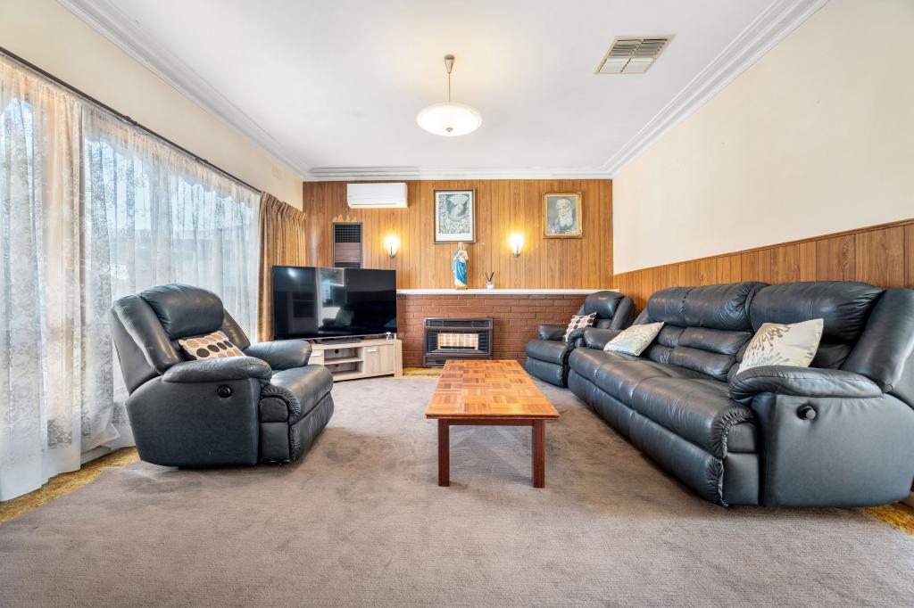 10 MERNDA AVE, CHELTENHAM, VIC 3192
