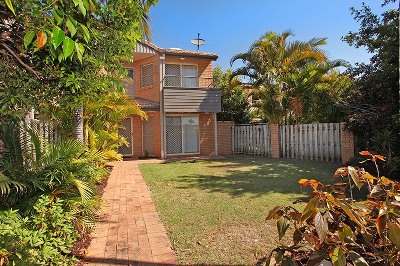 2/29-31 Tarcoola Ave, Mooloolaba, QLD 4557