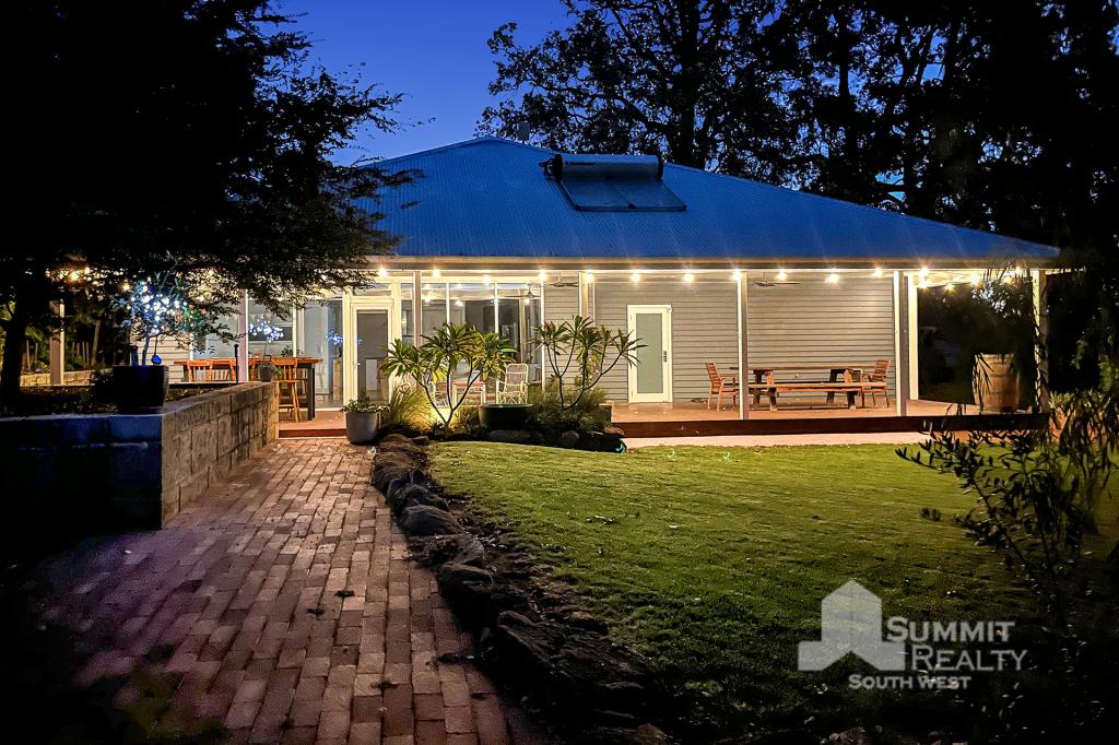 25 Livingstone Hts, Roelands, WA 6226