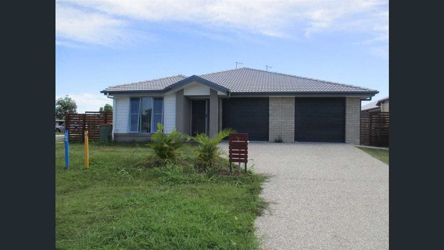 1/2 MAWSON ST, REDBANK PLAINS, QLD 4301