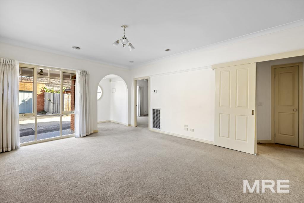 2/17 Maroo St, Hughesdale, VIC 3166