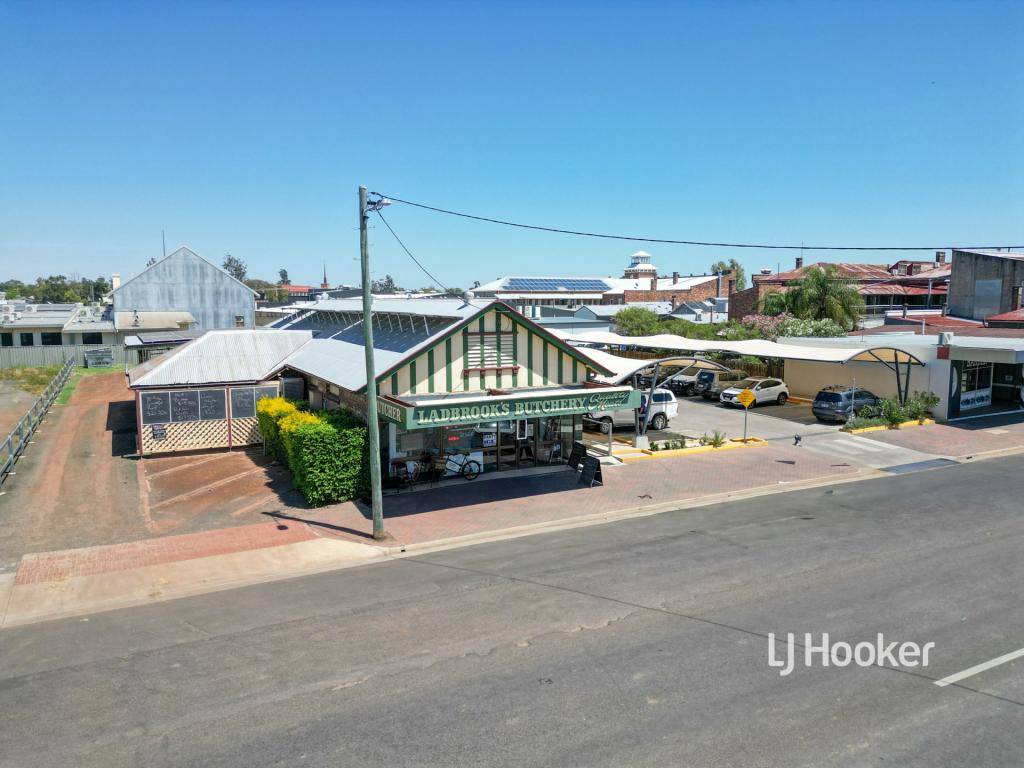 75 Arthur St, Roma, QLD 4455