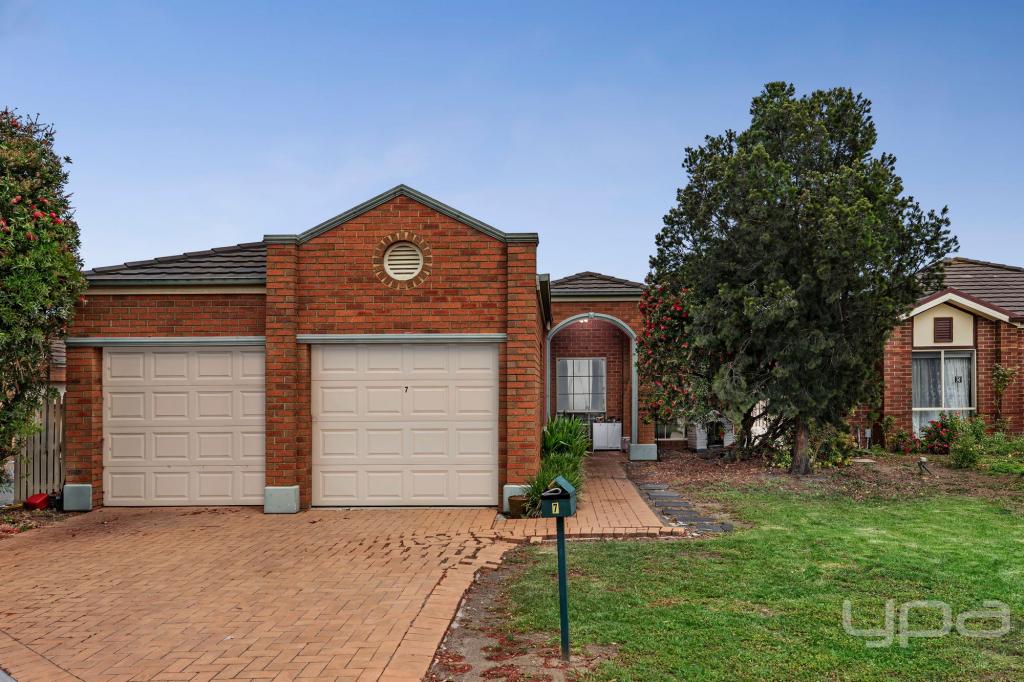 7 Wattletree Dr, Taylors Hill, VIC 3037