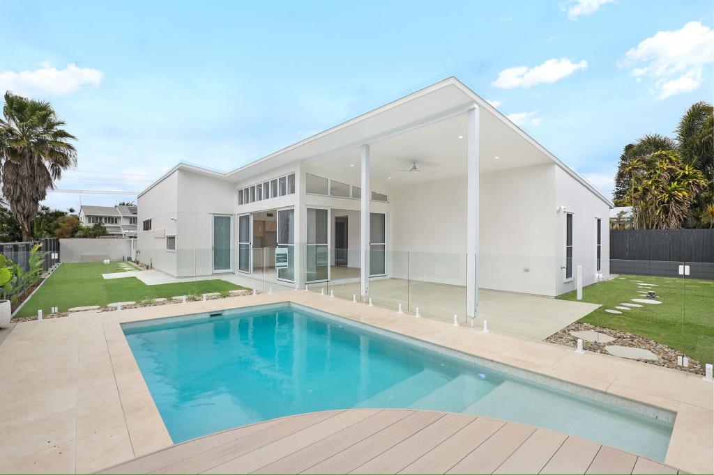 24 Dame Patti Dr, Sunrise Beach, QLD 4567