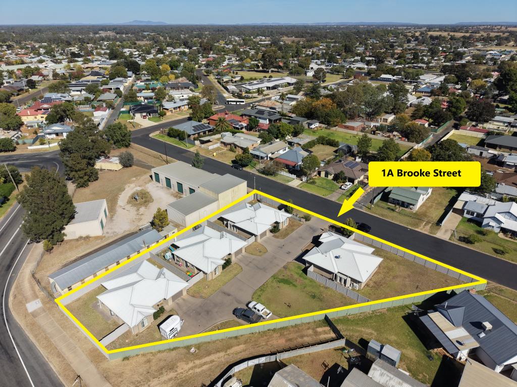 1A BROOKE ST, FORBES, NSW 2871