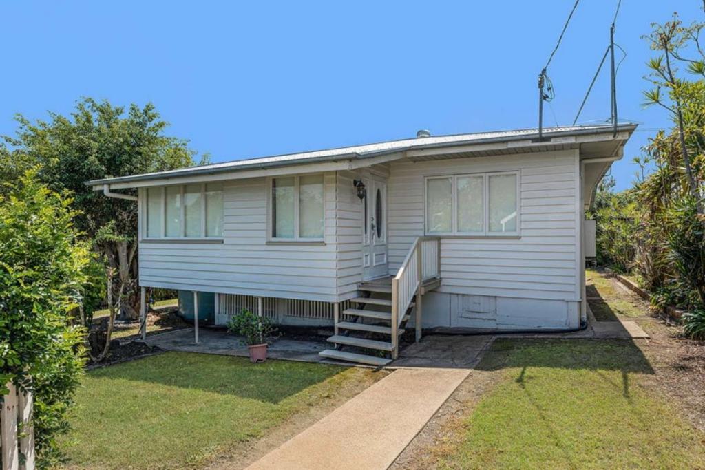 38 Flint St, North Ipswich, QLD 4305