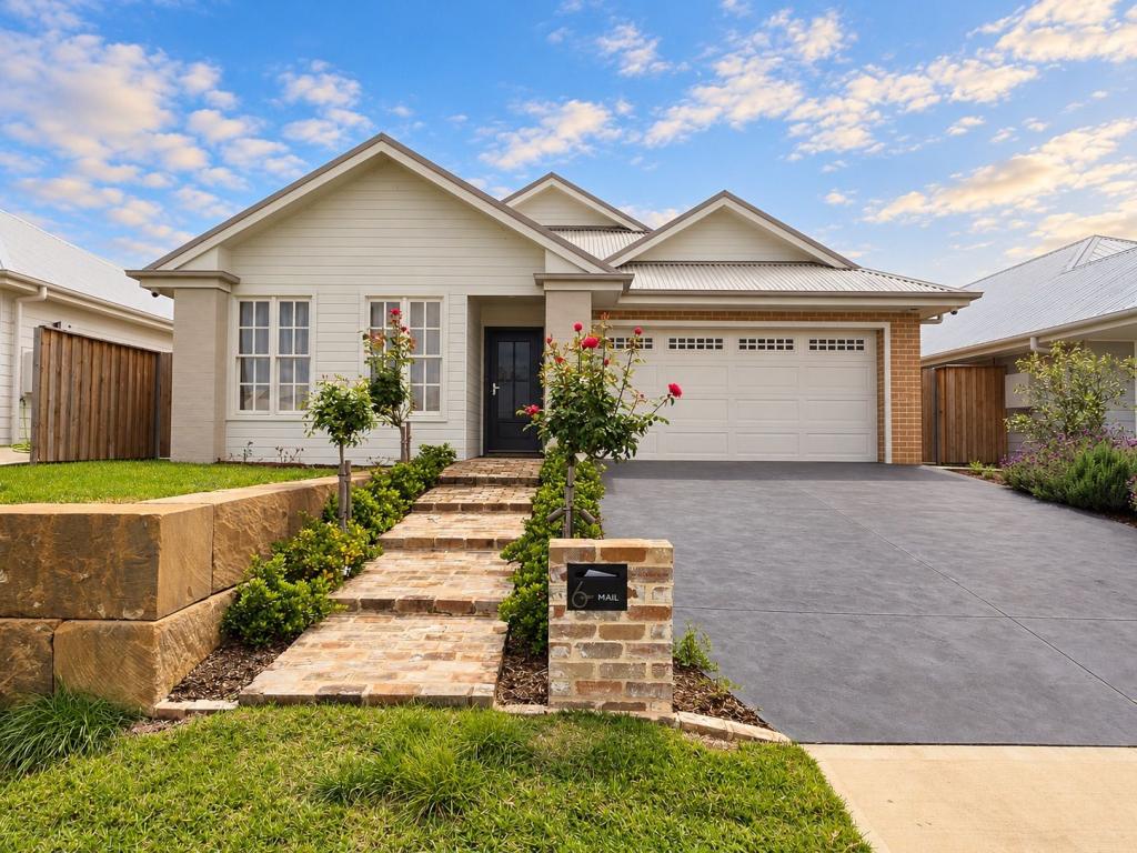 6 Dharawal Ave, Menangle, NSW 2568