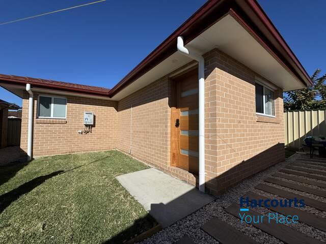 32a Unicombe Cres, Oakhurst, NSW 2761