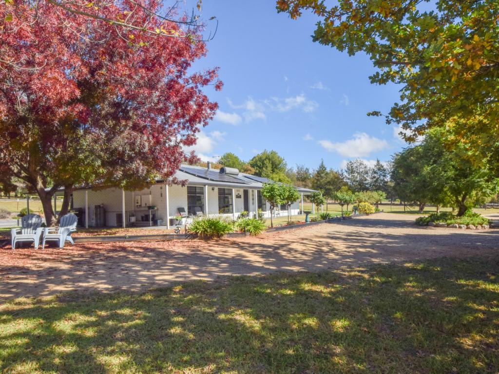38 Byrne Cl, Young, NSW 2594