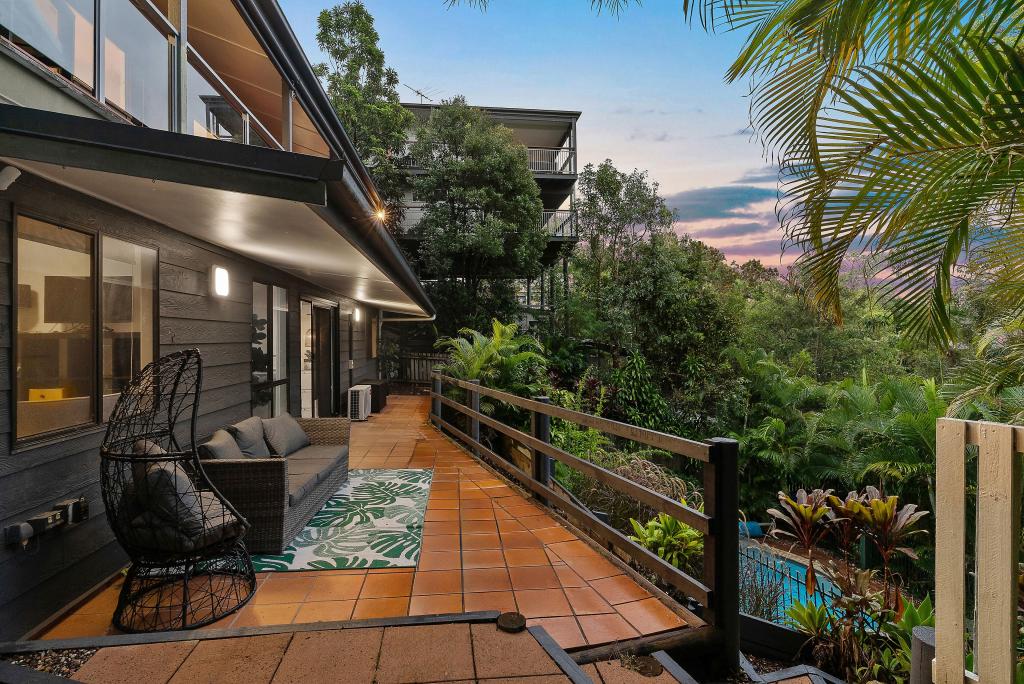 168 Plucks Rd, Arana Hills, QLD 4054