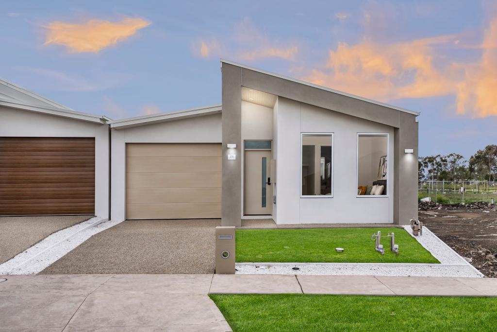 26 RAINBOW ST, WOLLERT, VIC 3750