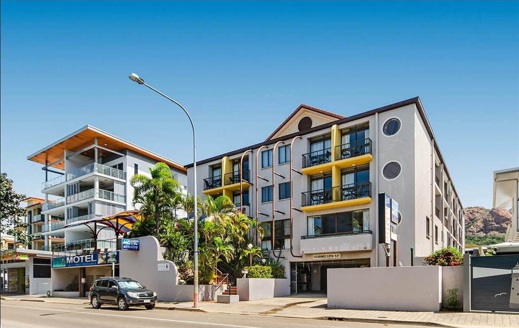 3/63-64 The Stra, North Ward, QLD 4810