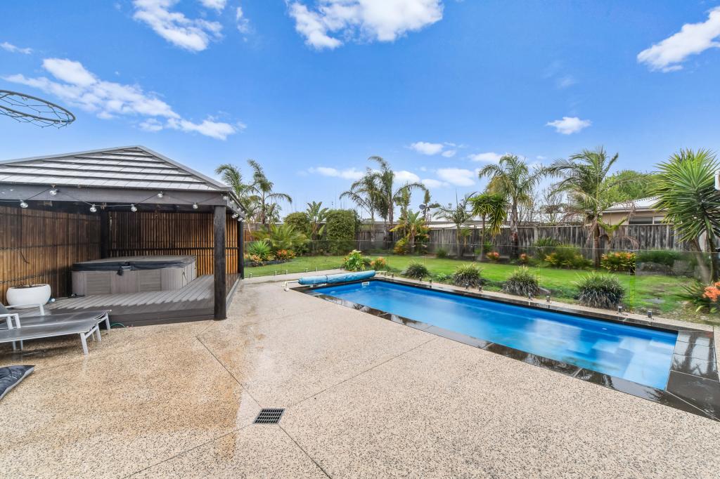 14 HOLLOWAY CCT, BOTANIC RIDGE, VIC 3977