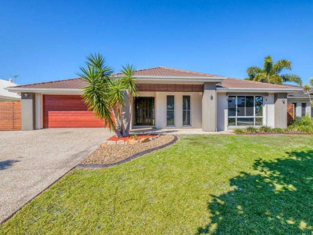 7 Oriole Cl, Banksia Beach, QLD 4507