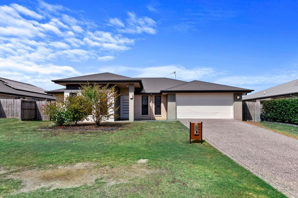 54 Martin St, Pialba, QLD 4655