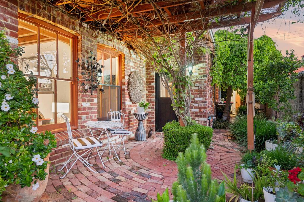 2/100-102 South St, Fremantle, WA 6160