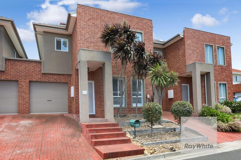 35 Balerno Cir, Gowanbrae, VIC 3043