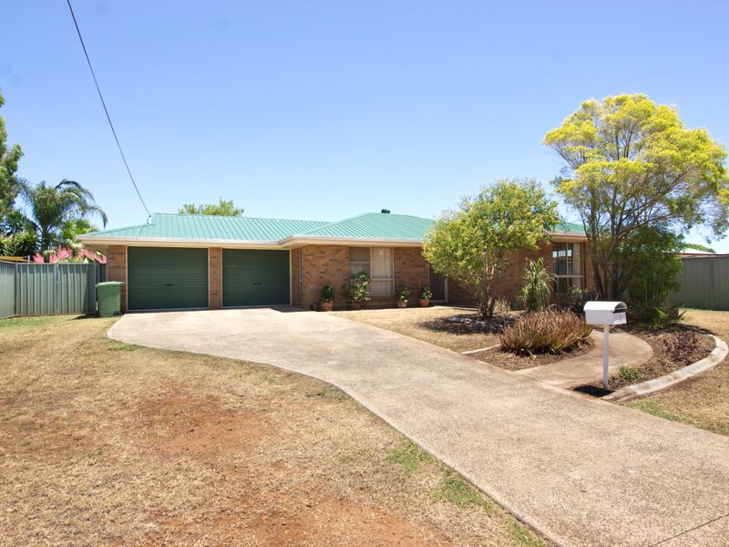 3 Shannon Ct, Oakey, QLD 4401