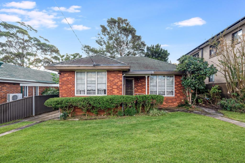 10 Moller Ave, Birrong, NSW 2143
