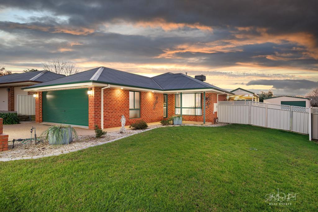 4 FIRESTONE WAY, WODONGA, VIC 3690