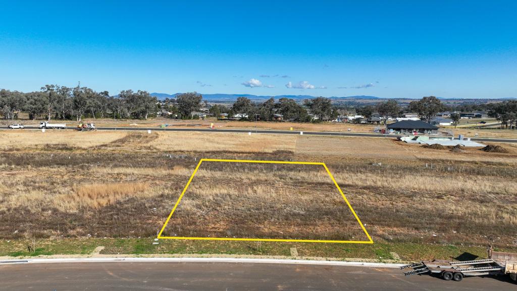 37 KESTRAL ST, TAMWORTH, NSW 2340