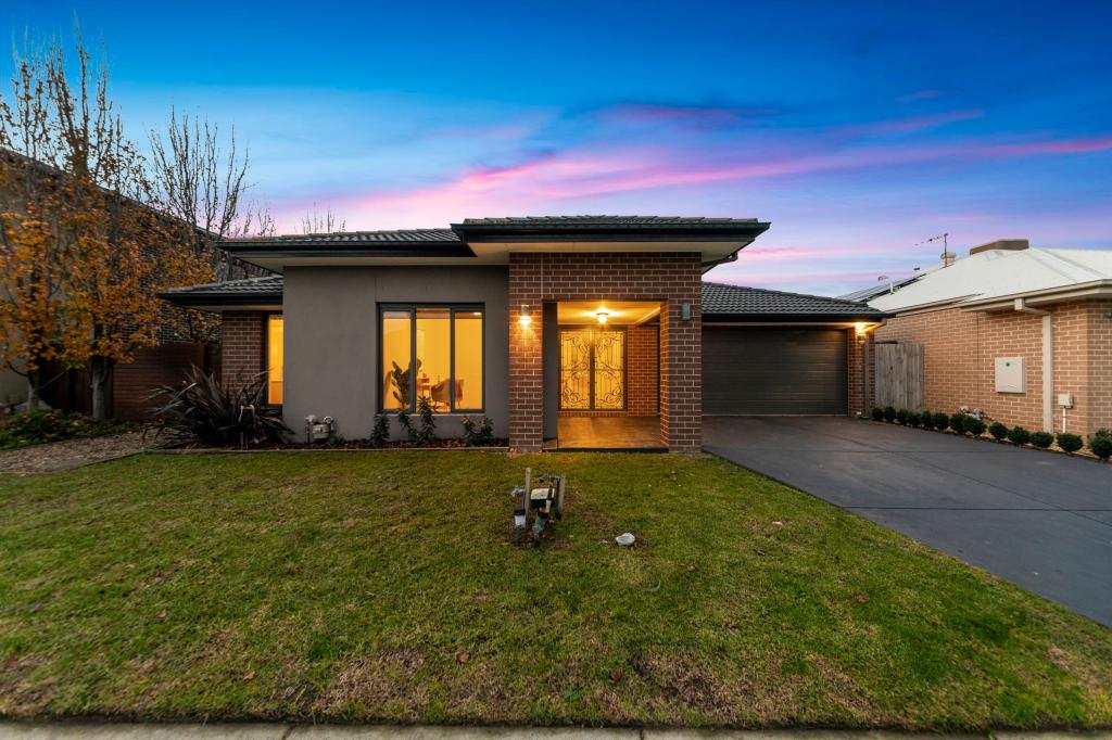 14 Christopher Rd, Officer, VIC 3809
