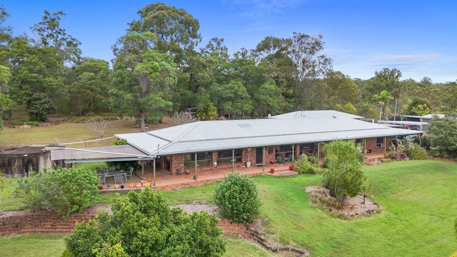 795 Mungar Rd, Grahams Creek, QLD 4650