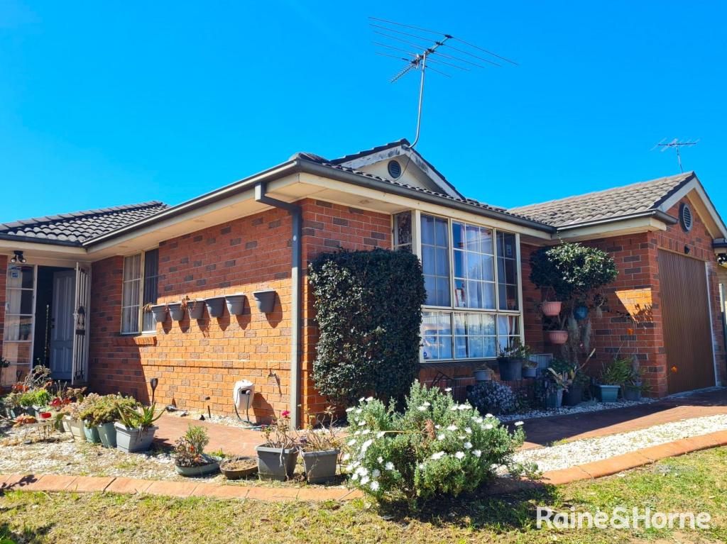 8 Harrison Pl, Minto, NSW 2566