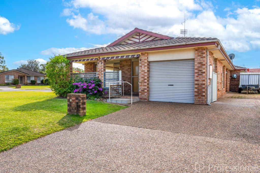 2/1 Argo Pl, Forster, NSW 2428