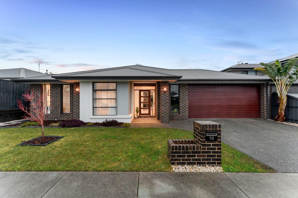 10 Cyathea St, Drouin, VIC 3818