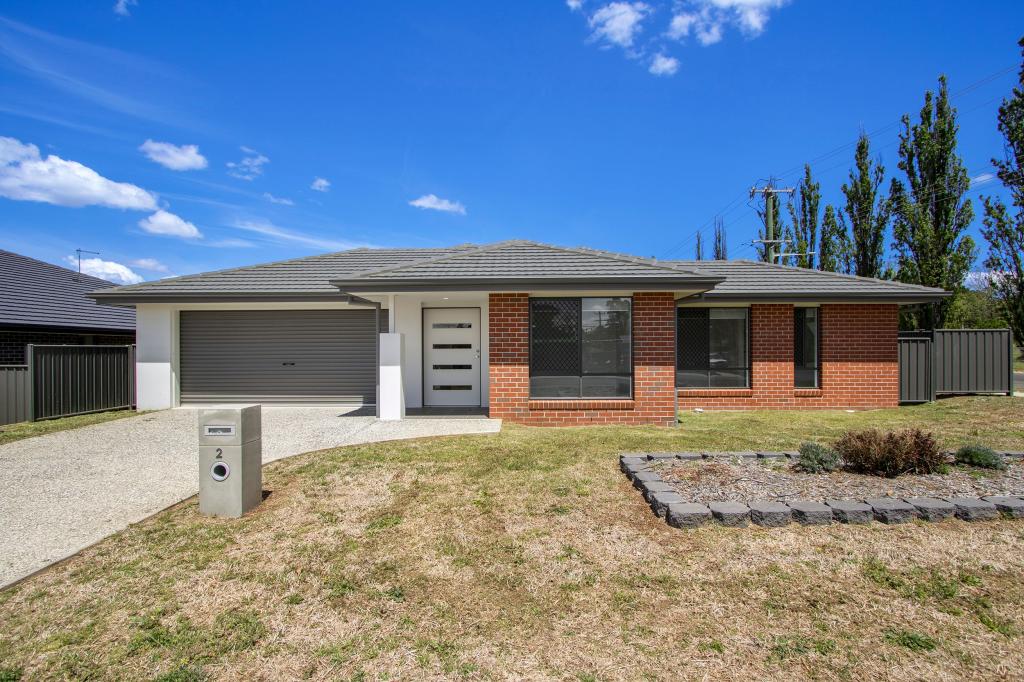 2 Greaves Cl, Armidale, NSW 2350