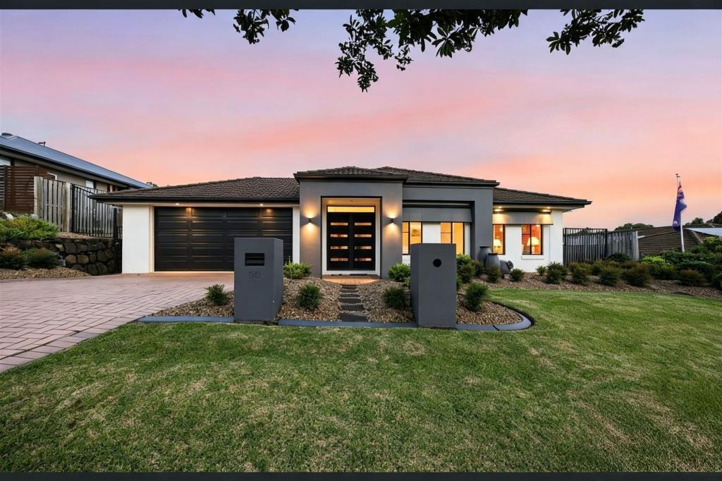 14 Gerard St, Pacific Pines, QLD 4211